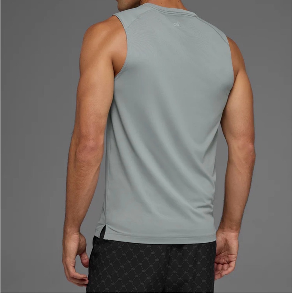 ALO Yoga Men's Gray Tank Top